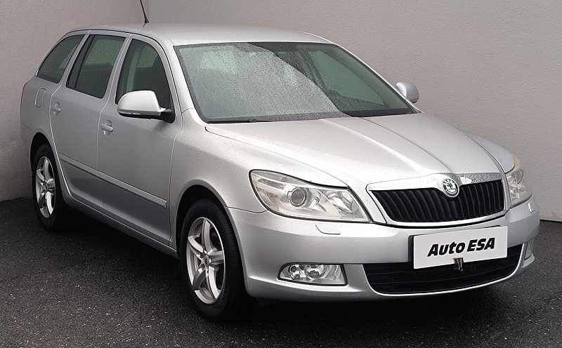 Škoda Octavia II 2.0 TDi Elegance