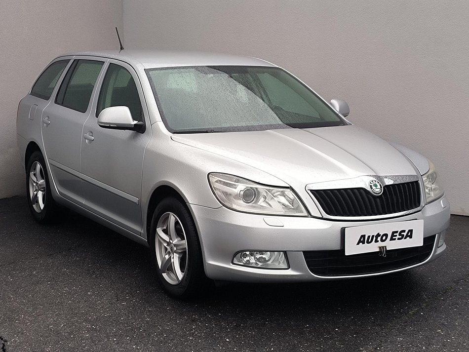 Škoda Octavia II 2.0 TDi Elegance