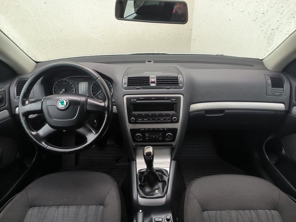 Škoda Octavia II 2.0 TDi Elegance