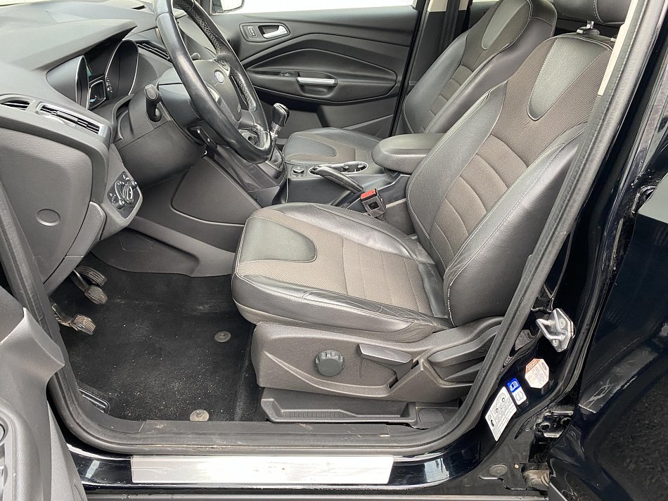 Ford Kuga 1.5 EB Titanium