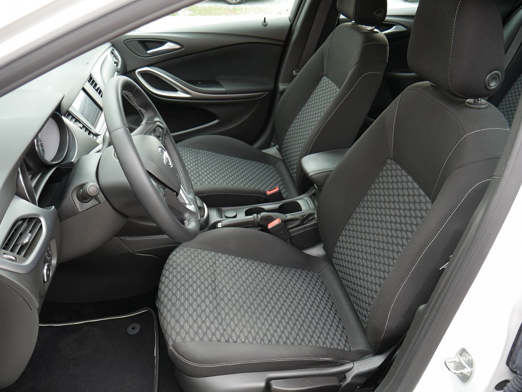 Opel Astra 1.2 T 