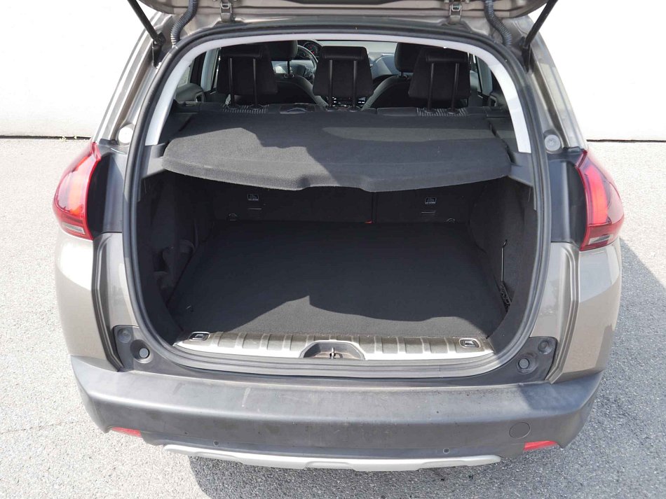 Peugeot 2008 1.2PT 