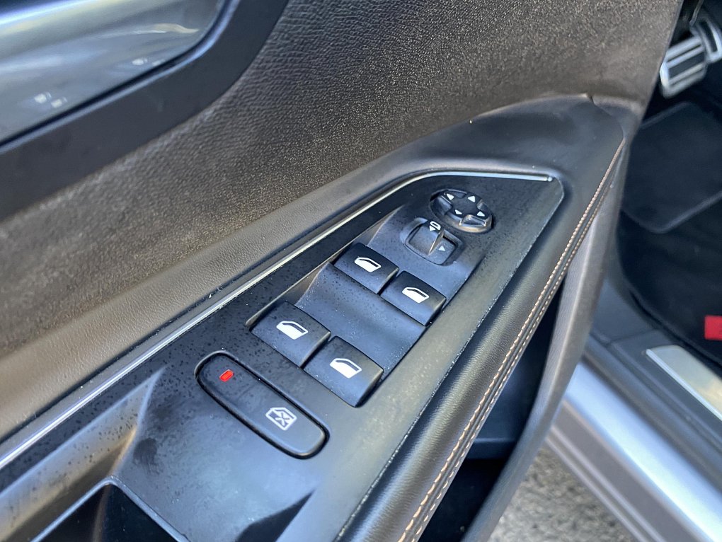 Peugeot 5008 2.0 HDi GT