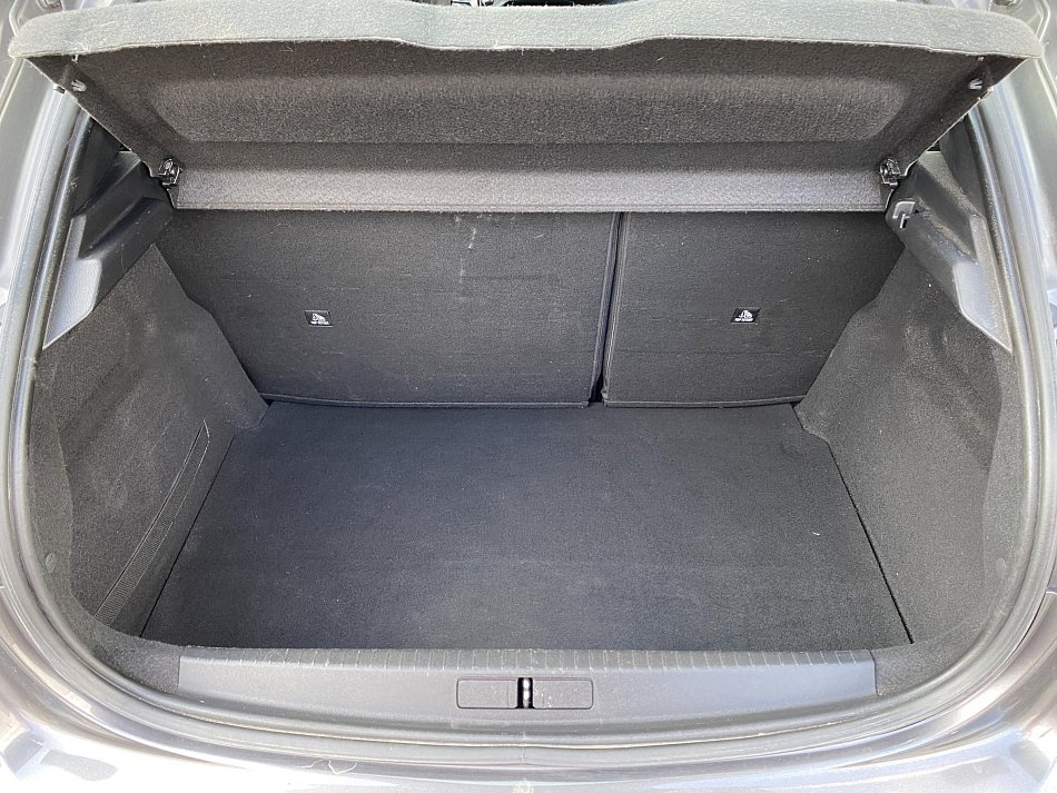 Peugeot 208 1.2i Active