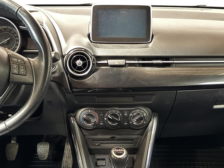 Mazda 2 1.5i 