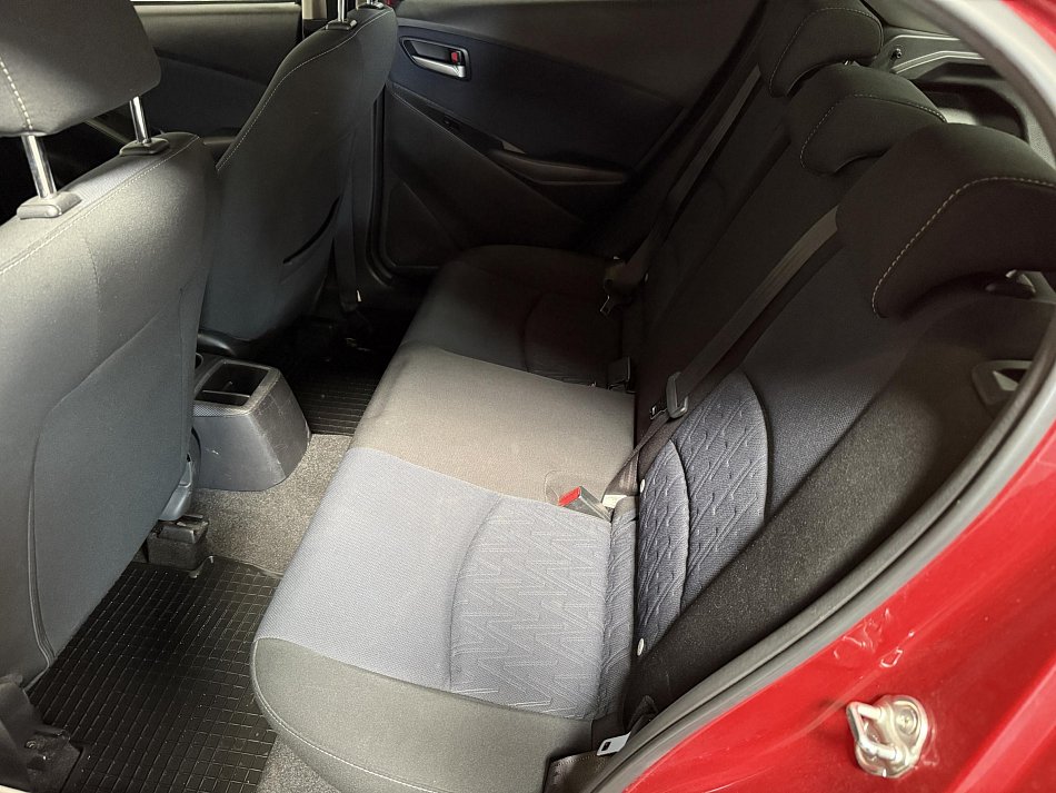 Mazda 2 1.5i 