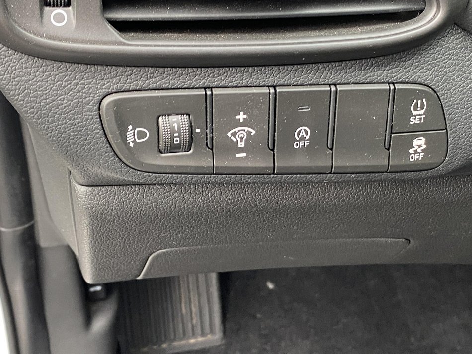 Hyundai I30 1.5 DPi Smart