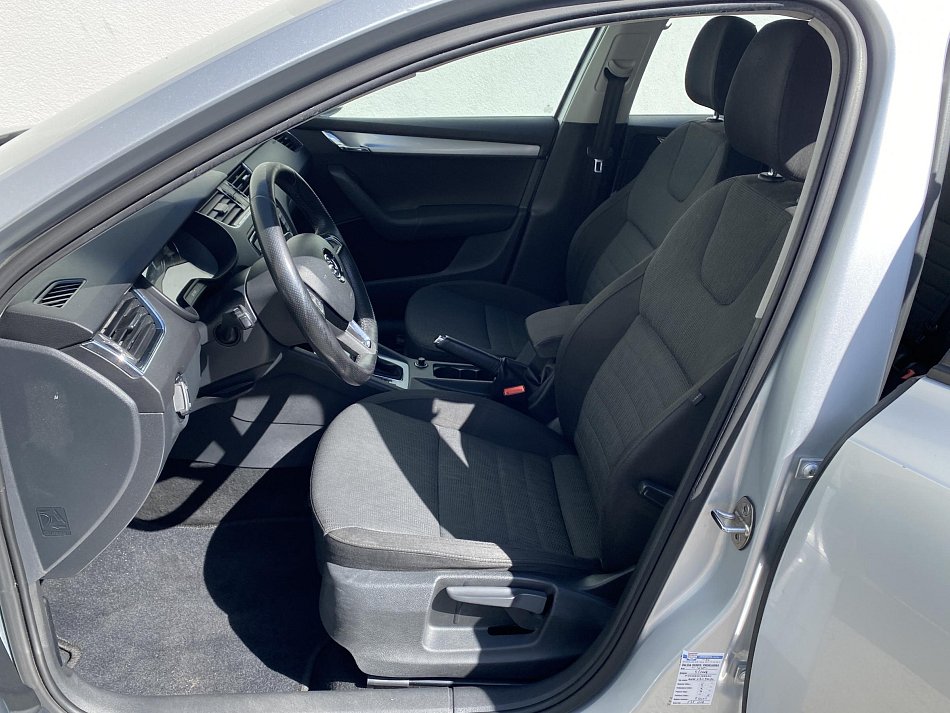 Škoda Octavia III 2.0TDi Elegance