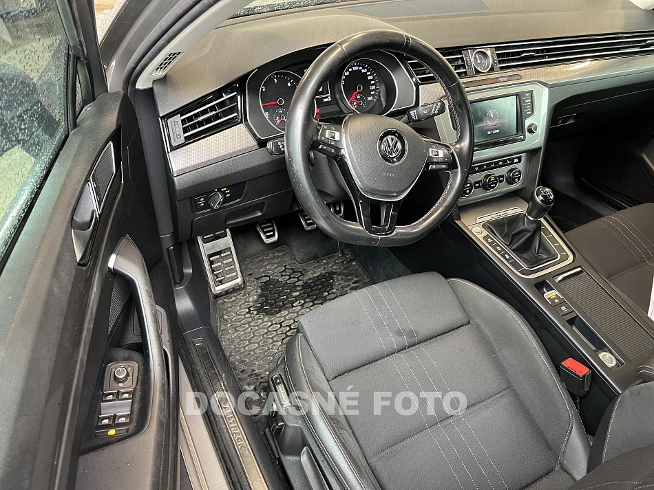 Volkswagen Passat 2.0 TDi 