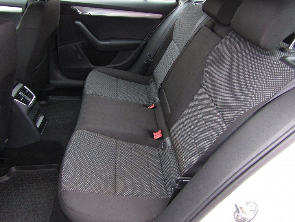 Škoda Octavia III 1.6 TDi 