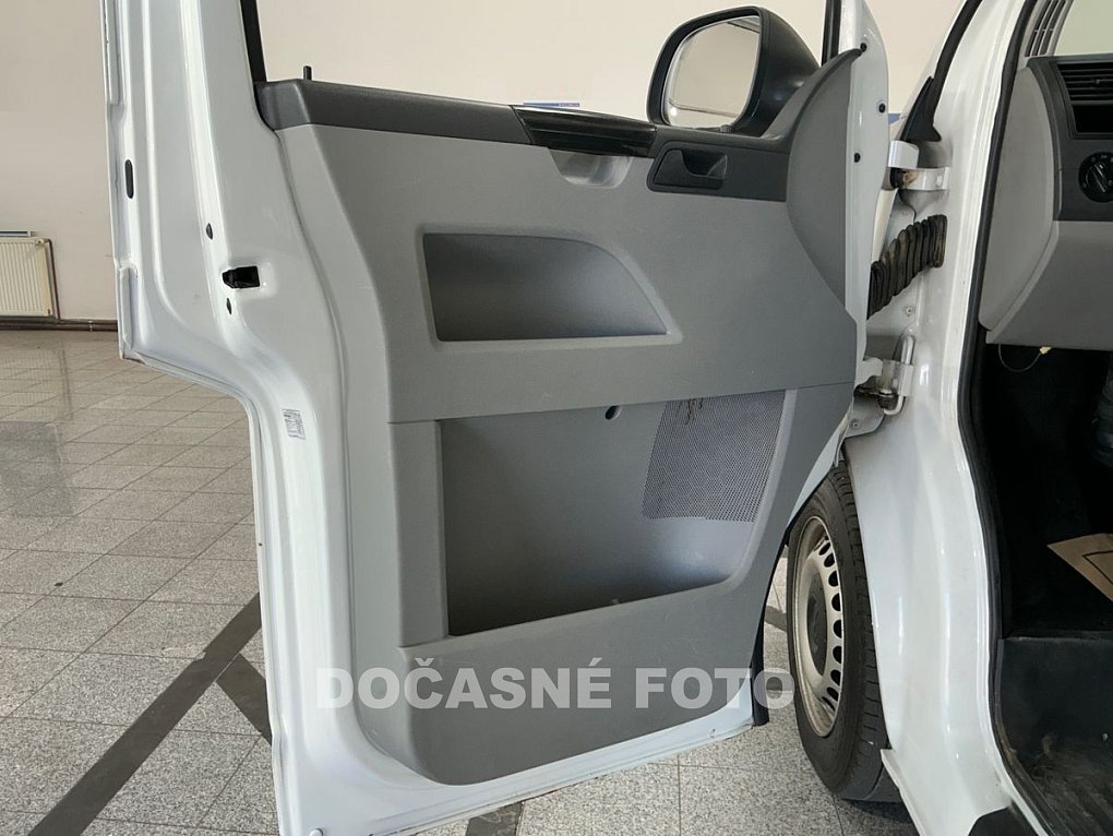 Volkswagen Transporter 2.0TDi  4x4 L2H1 9míst
