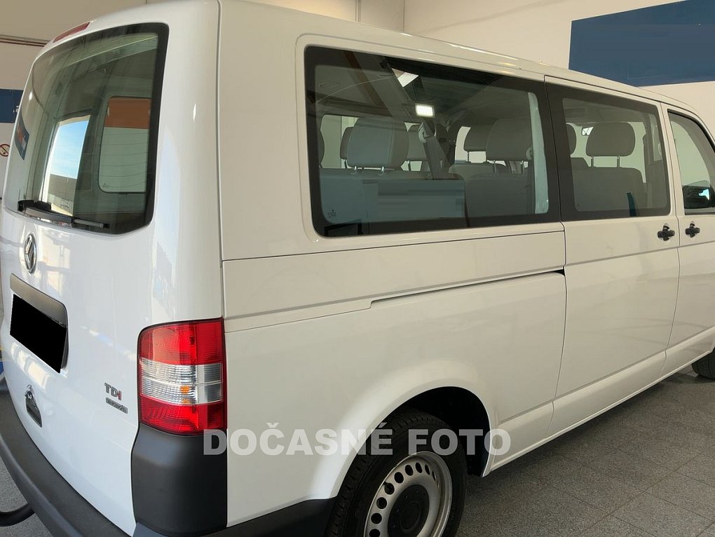 Volkswagen Transporter 2.0TDi  4x4 L2H1 9míst