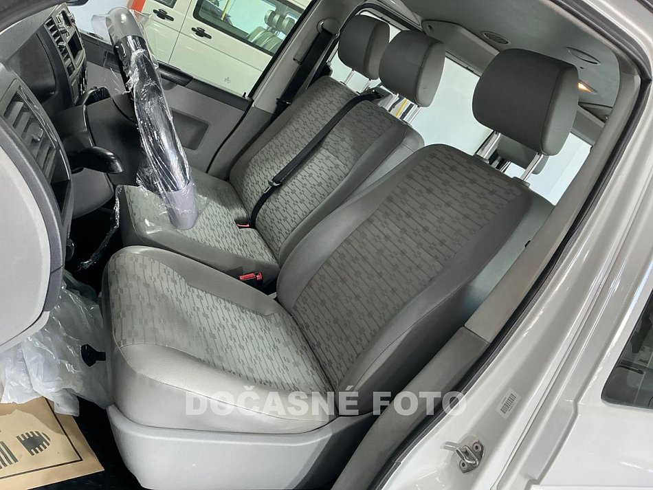 Volkswagen Transporter 2.0TDi  4x4 L2H1 9míst