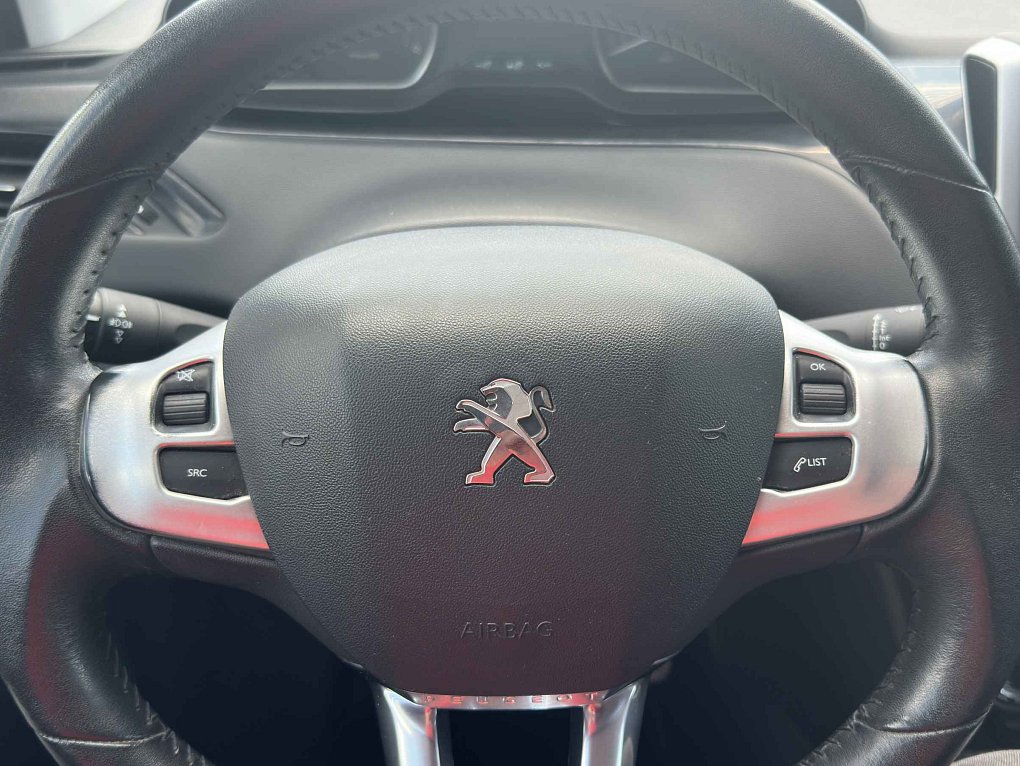 Peugeot 208 1.6 HDi 