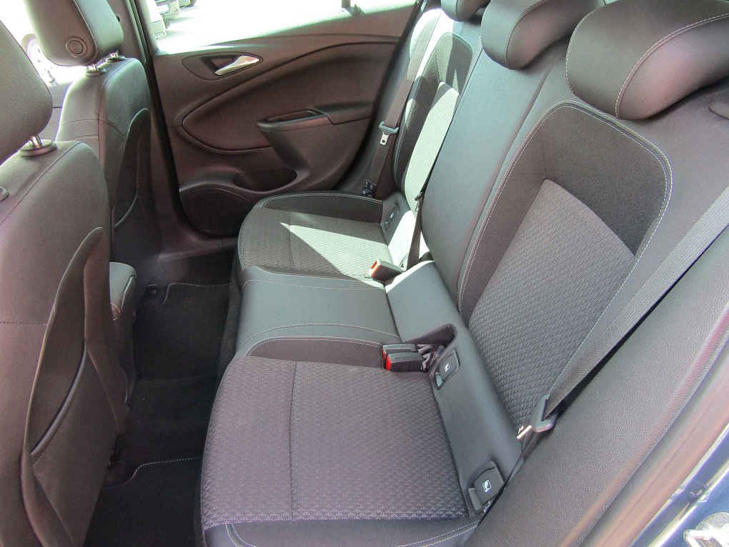 Opel Astra 1.4 T 