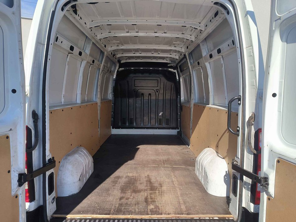 Renault Master 2.3dCi Cool L3H2