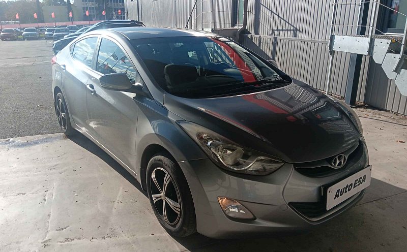 Hyundai Elantra 1.6i 16V 