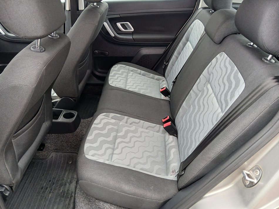Škoda Fabia II 1.2i 