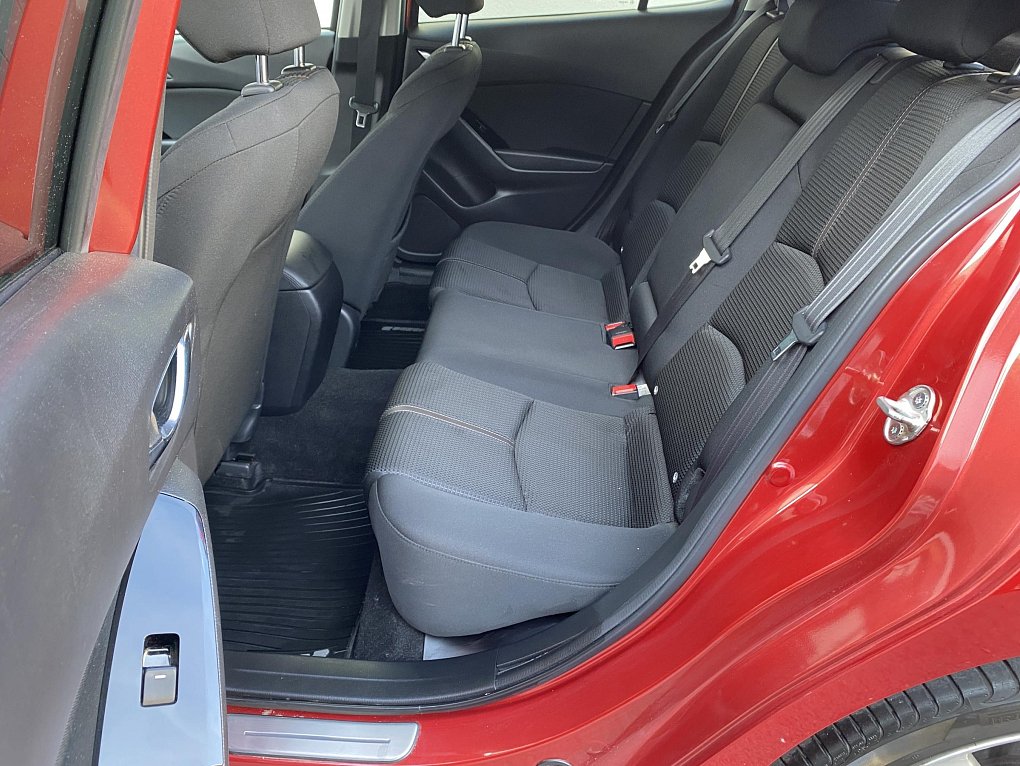 Mazda 3 2.0 i 