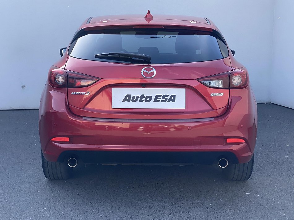 Mazda 3 2.0 i 