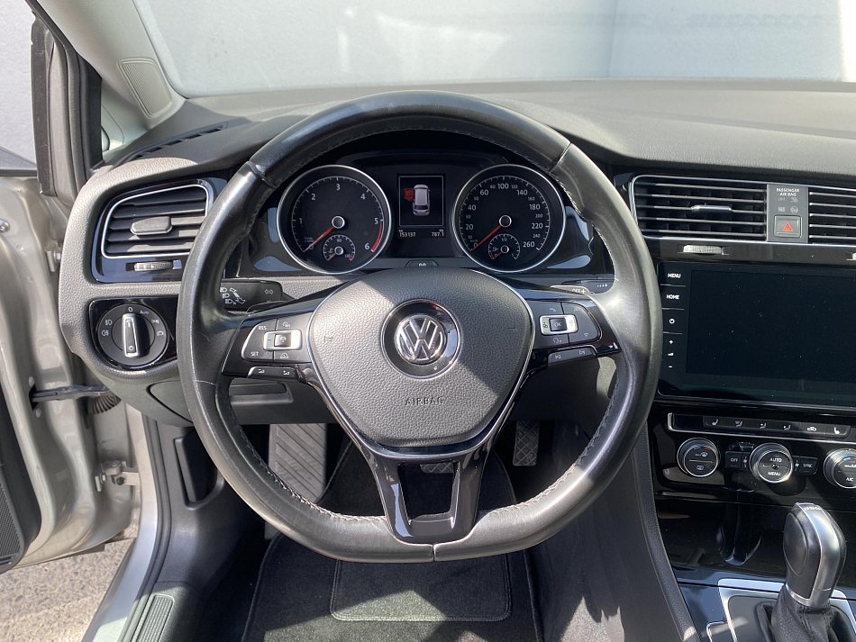 Volkswagen Golf 2.0 TDi Highline