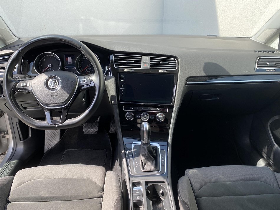 Volkswagen Golf 2.0 TDi Highline