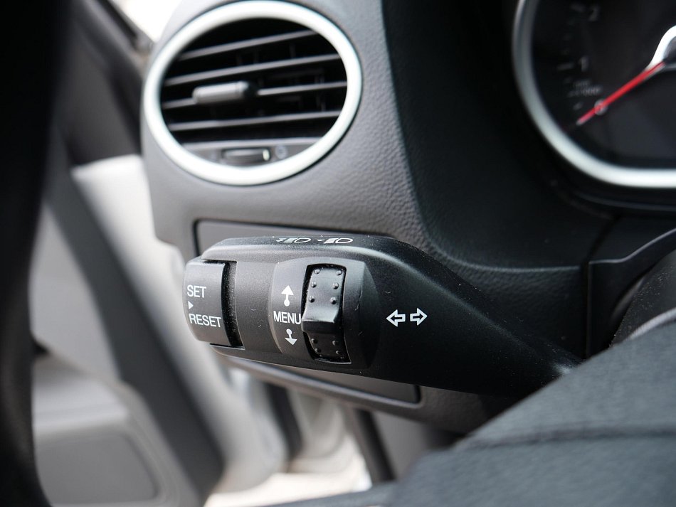 Ford Focus 1.6 i 