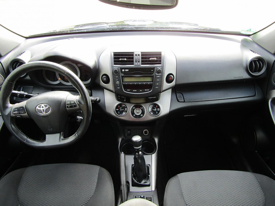 Toyota RAV4 2.2D  4x4