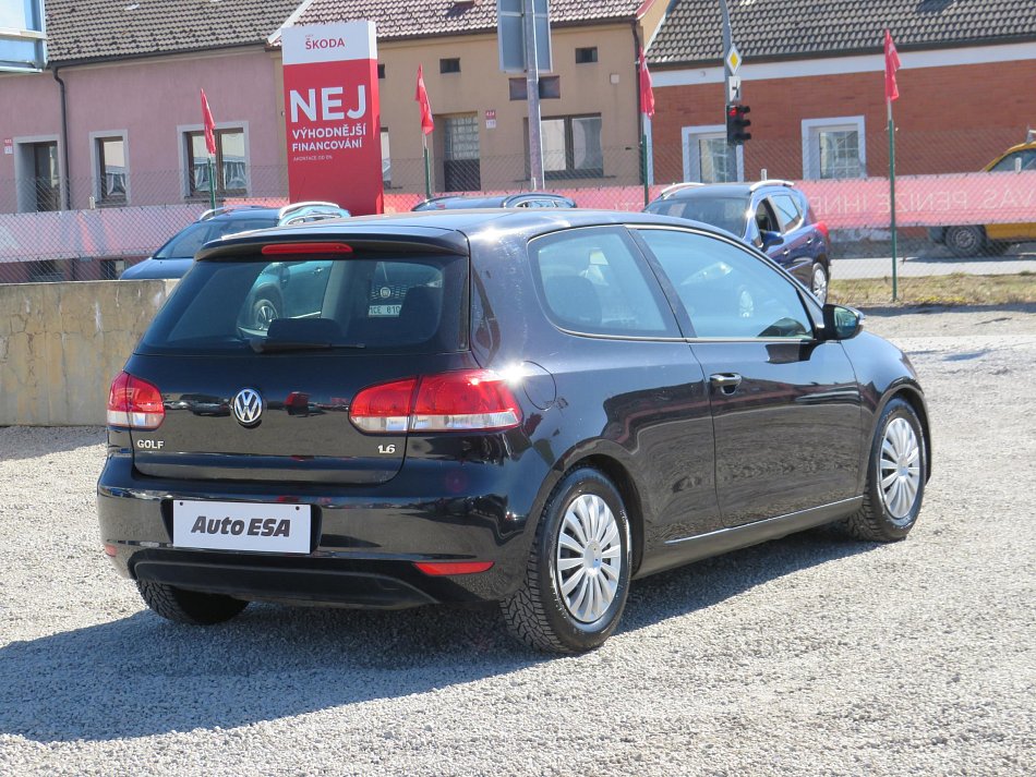 Volkswagen Golf 1.6i Trendline