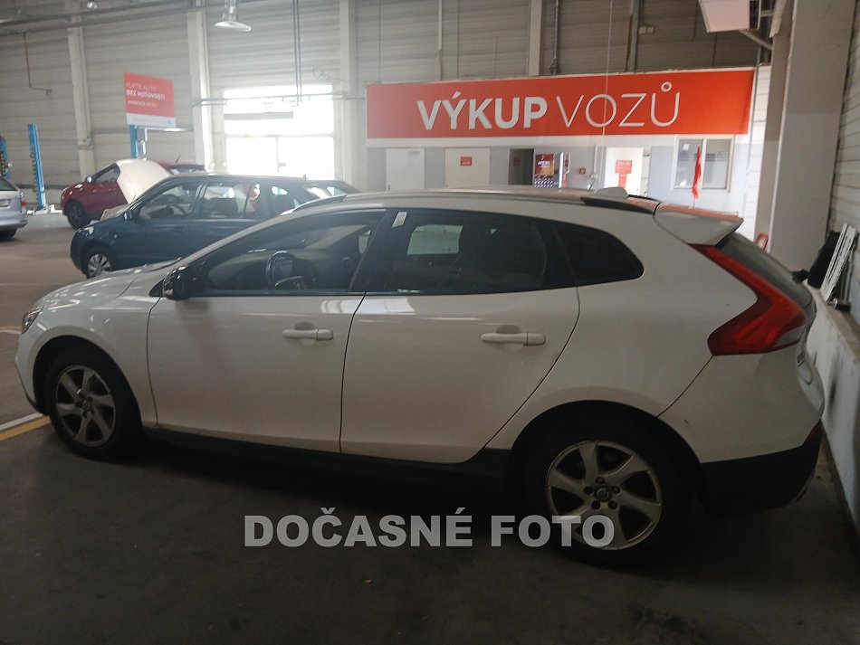 Volvo V40 2.0D 