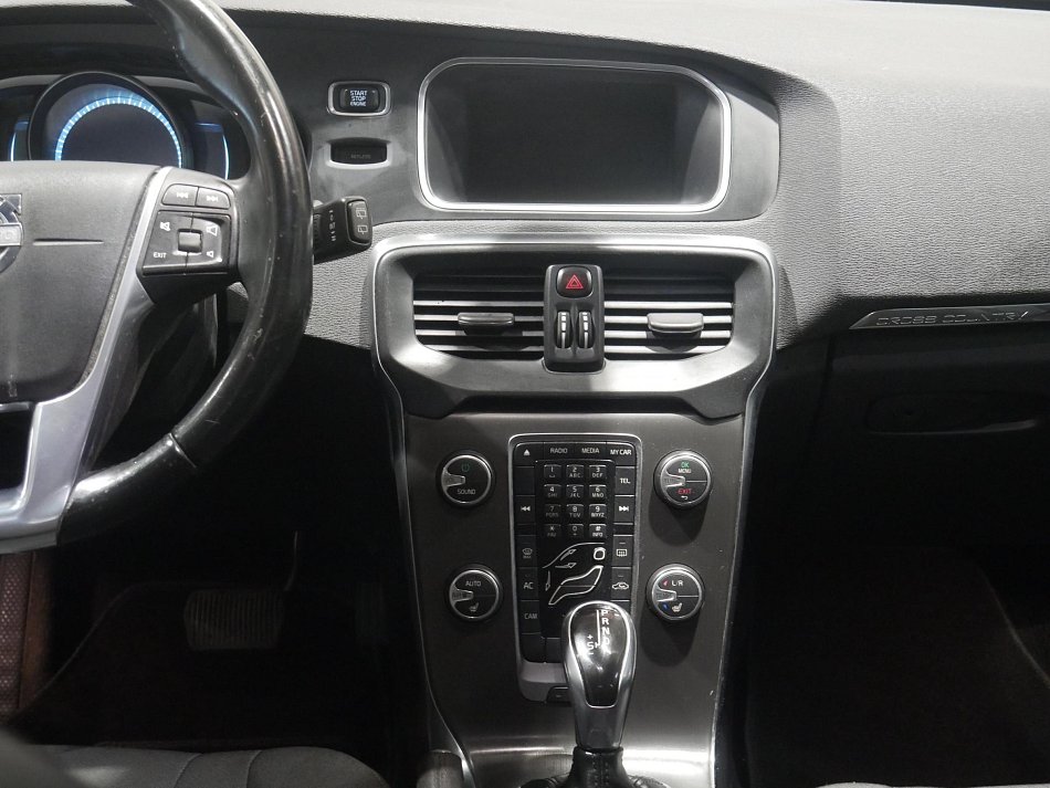 Volvo V40 2.0D 