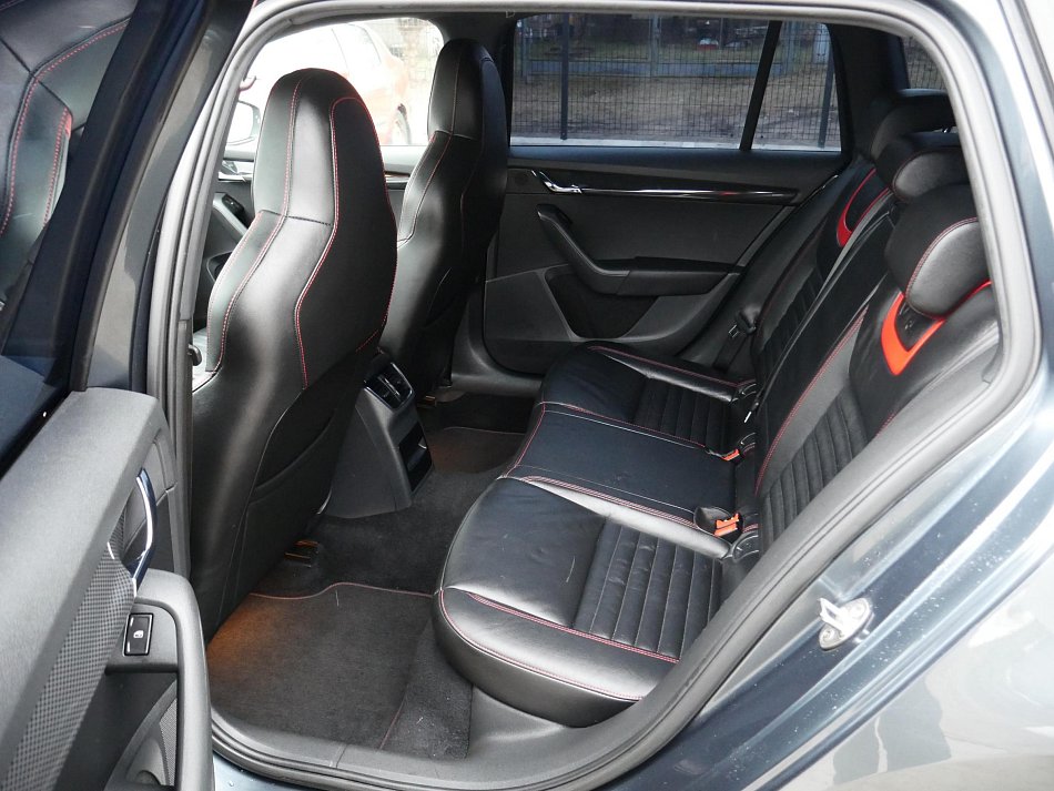 Škoda Octavia III 2.0 TDi  4x4