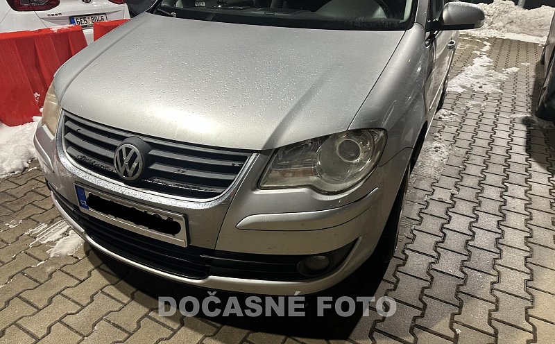 Volkswagen Touran 2.0 FSi 