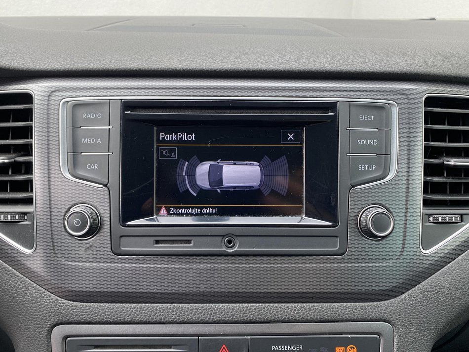 Volkswagen Sportsvan 1.6 TDi Lounge