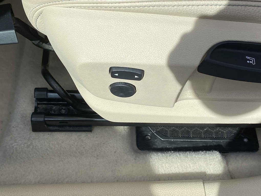 BMW Řada 2 2.0T LuxuryLine 225i xDrive