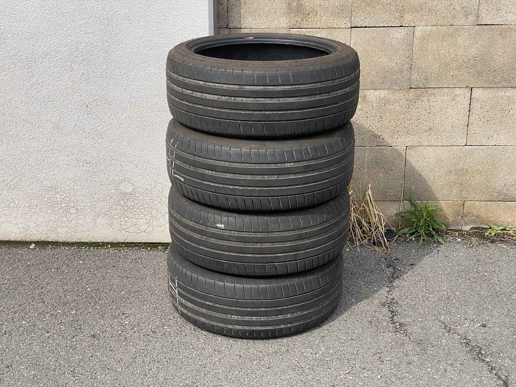 BMW Řada 2 2.0T LuxuryLine 225i xDrive