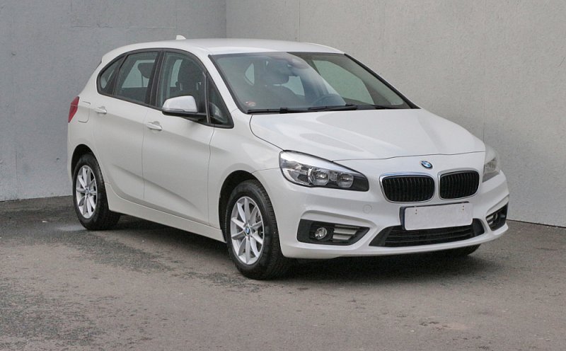 BMW Řada 2 2.0  225i