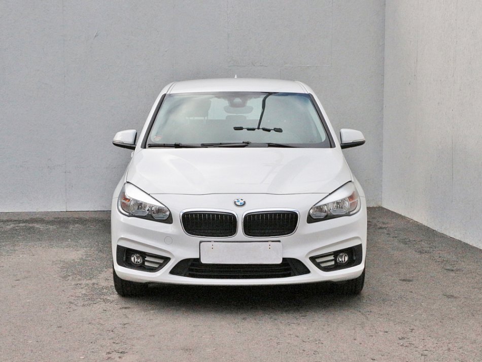 BMW Řada 2 2.0  225i