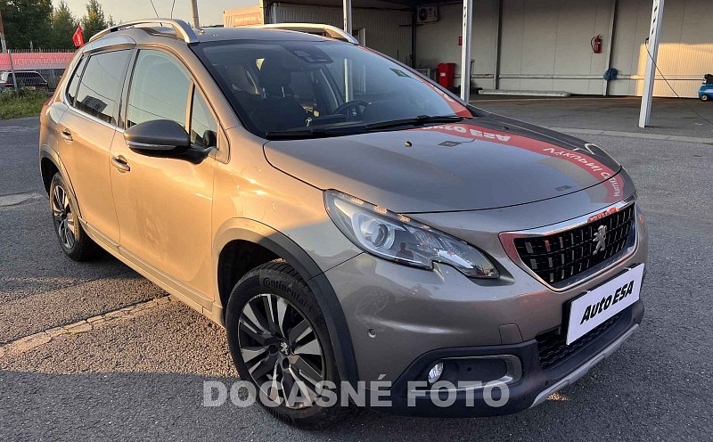 Peugeot 2008 1.2PT 