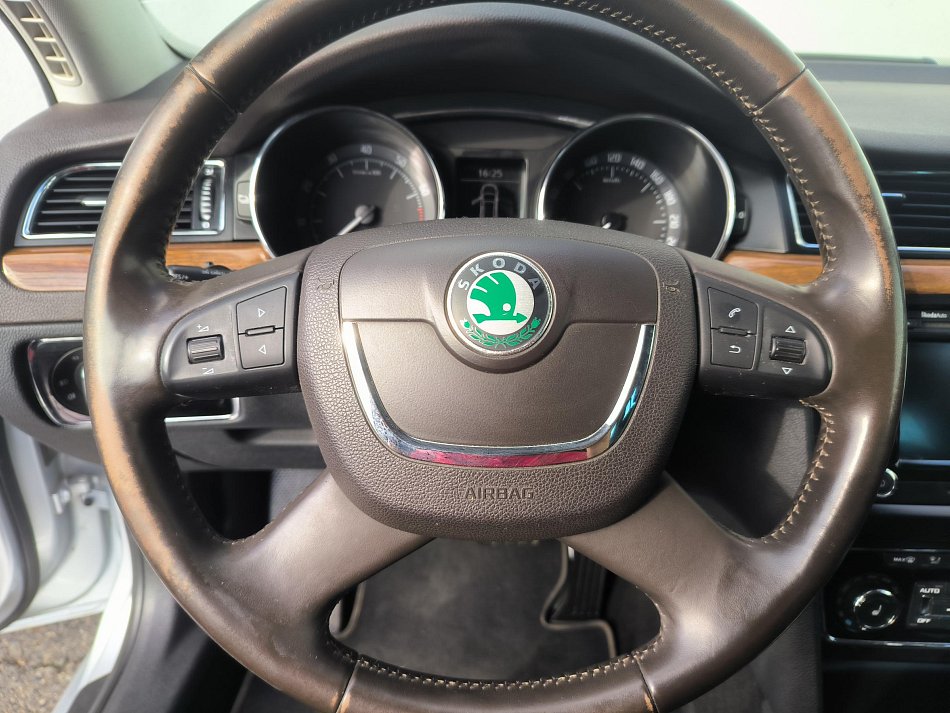 Škoda Superb II 2.0 TSI L&K