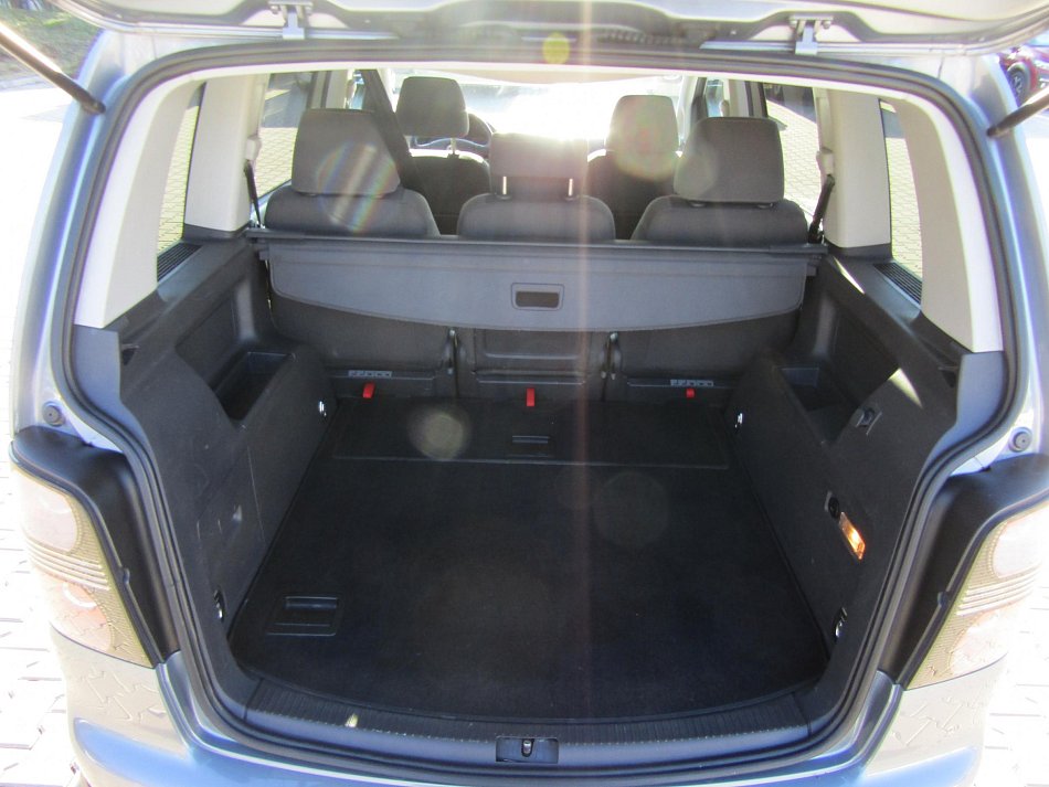 Volkswagen Touran 1.4TSi 