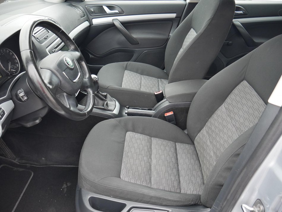 Škoda Octavia II 1.2 TSi Ambiente