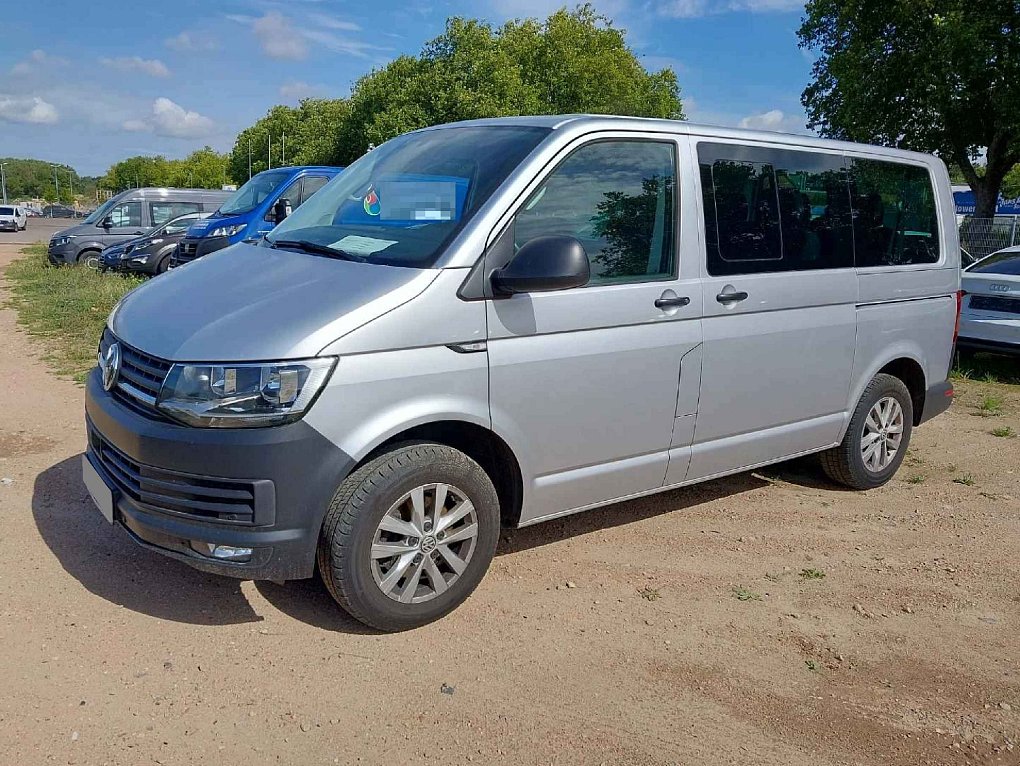 Volkswagen Transporter 2.0TDi  8míst