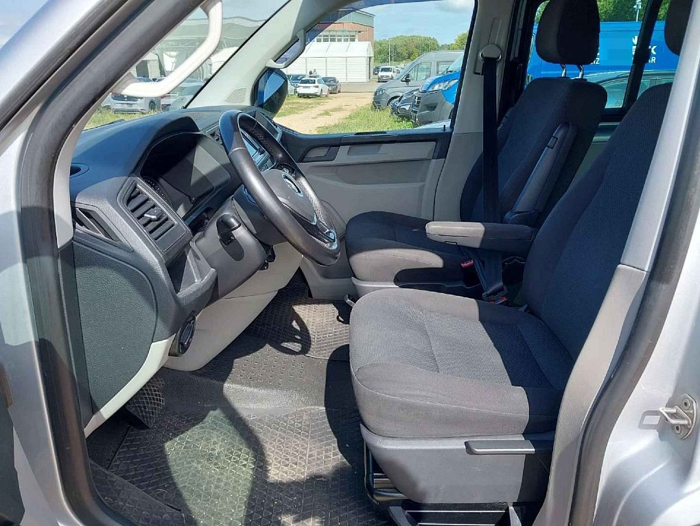 Volkswagen Transporter 2.0TDi  8míst