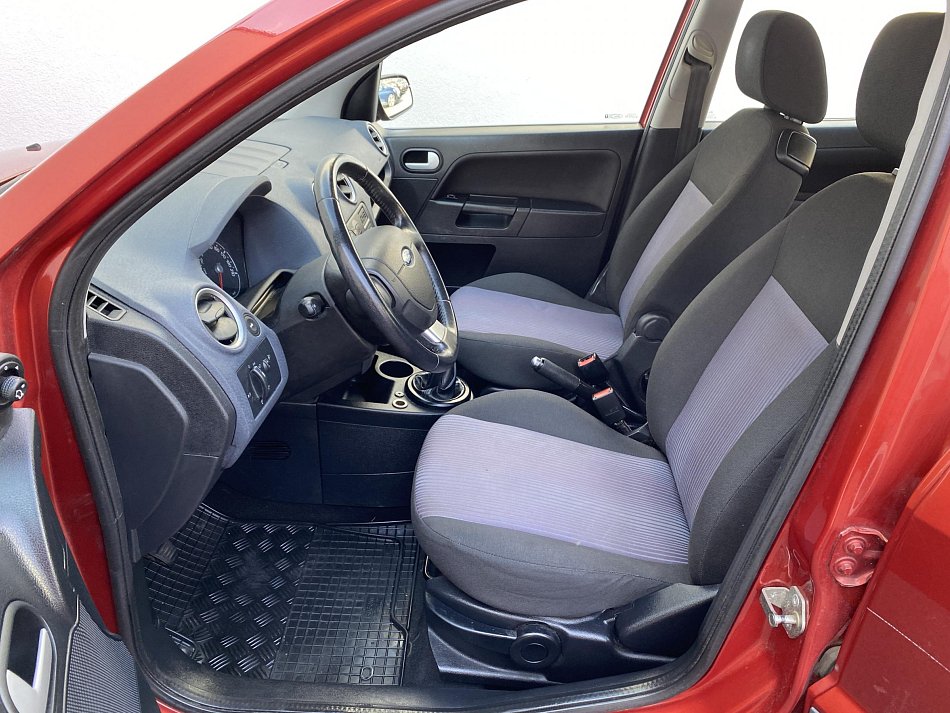 Ford Fusion 1.4i 
