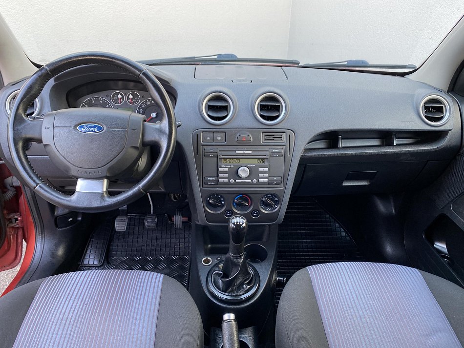 Ford Fusion 1.4i 