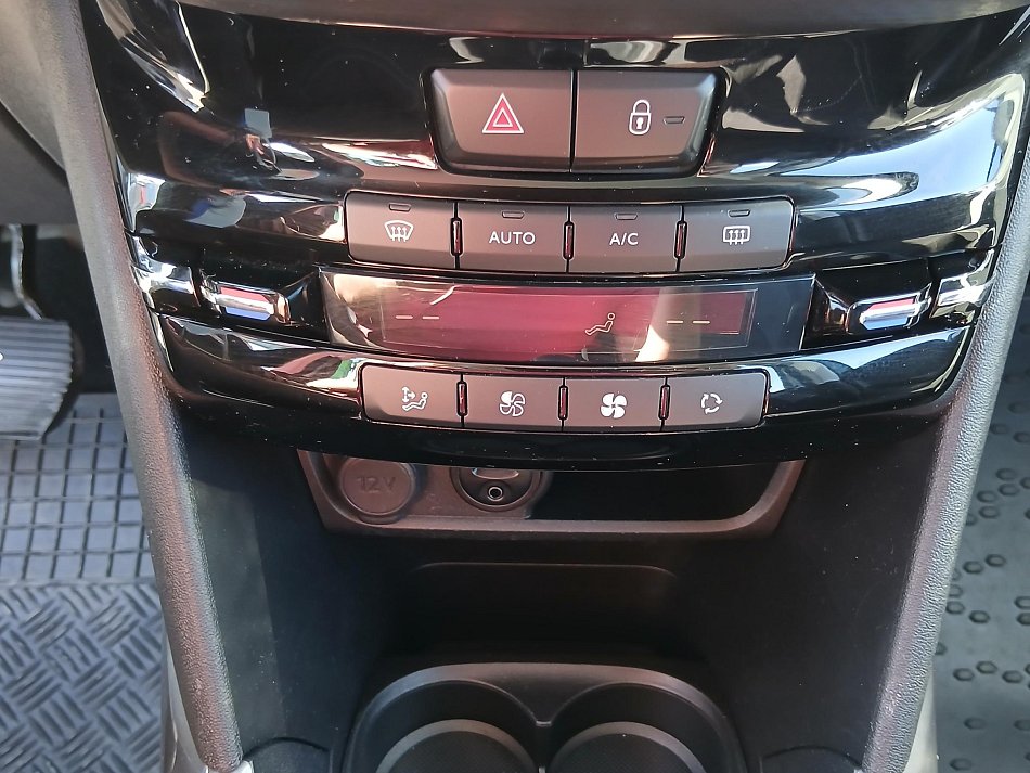 Peugeot 2008 1.6 PT 