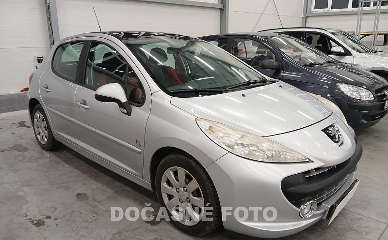Peugeot 207 1.4i 