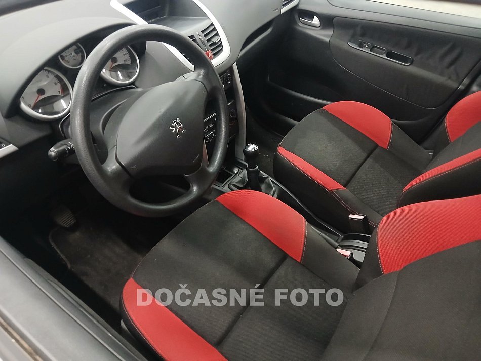 Peugeot 207 1.4i 