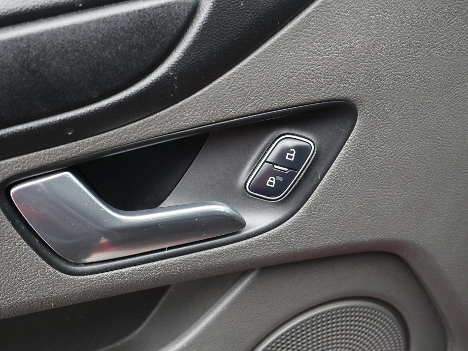 Ford Transit Custom 2.0TDCi Trend L2 6míst